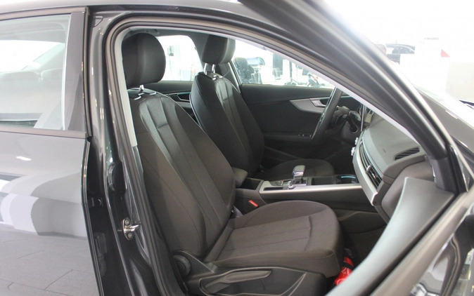 Audi A4 cena 109900 przebieg: 35100, rok produkcji 2022 z Łęczna małe 301